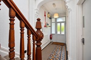 Entrance Hallway- click for photo gallery